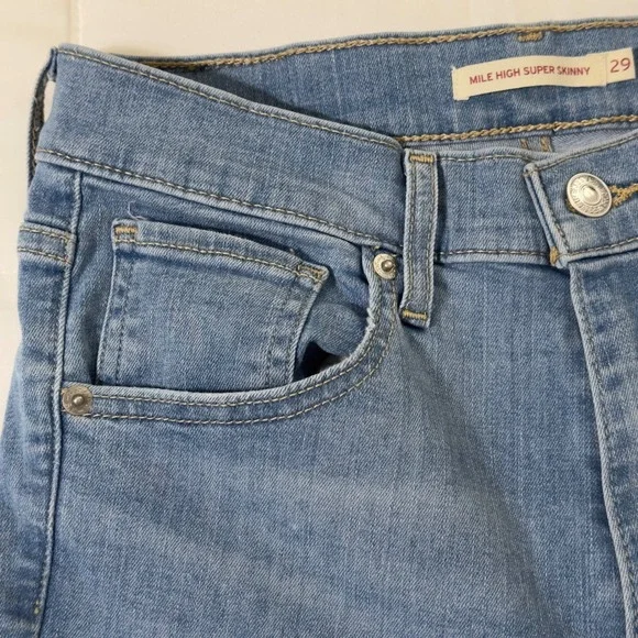 Levi's Women's Mile High Super Skinny Jeans Size 29 Light Wash High Rise Strech - Picture 11 of 16